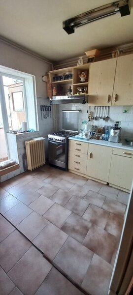 Drumul Taberei, Metrou Romancierilor, 3 camere decomandat